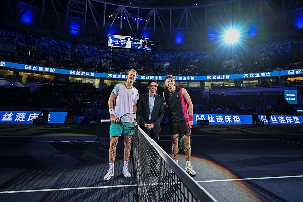 充满变数和 充满变数和